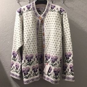 Vintage women’s sweater